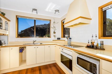 Photo of property in 126a Cheviot Road, Lowry Bay, Lower Hutt, 5013