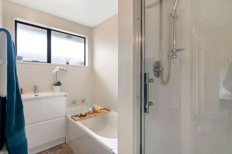 Photo of property in 37 Karnak Crescent, Russley, Christchurch, 8042