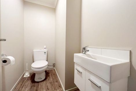 Photo of property in 108u2 Old Farm Road, Hamilton East, Hamilton, 3216