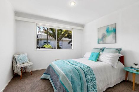 Photo of property in 5 Freya Place, Torbay, Auckland, 0630