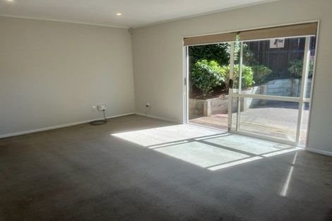 Photo of property in 109a Gossamer Drive, Pakuranga Heights, Auckland, 2010