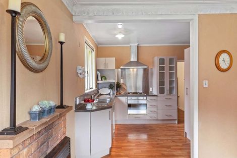 Photo of property in 113 Stanley Avenue, Te Aroha, 3320