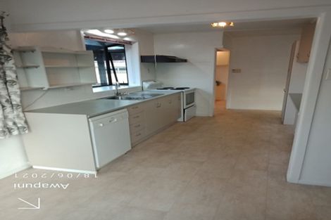 Photo of property in 1 Perth Place, Awapuni, Palmerston North, 4412