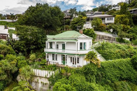 Photo of property in 2 Kowhai Road, Bluff Hill, Napier, 4110