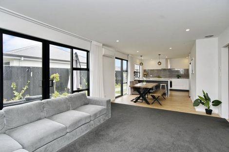 Photo of property in 28 Tara Crescent, Woodend, 7610