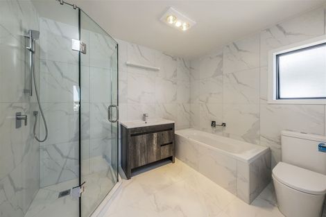 Photo of property in 15 Heidi Crescent, Flat Bush, Auckland, 2016