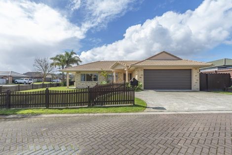 Photo of property in 37 Milson Drive, Papakura, 2110