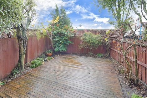 Photo of property in 2/14a Frederick Street, Waltham, Christchurch, 8011