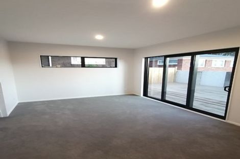 Photo of property in 117a Henderson Valley Road, Henderson, Auckland, 0612