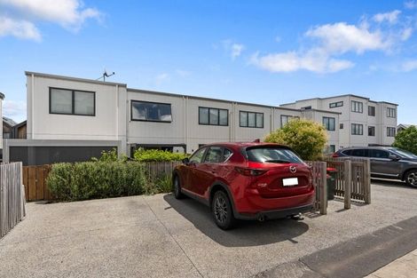 Photo of property in 79 Tarapuka Road, Westgate, Auckland, 0814