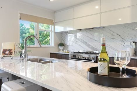 Photo of property in 2 Imatra Place, Sunnyhills, Auckland, 2010