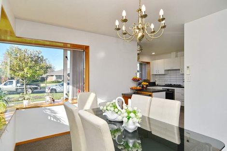 Photo of property in 2 Melford Close, Rangiora, 7400