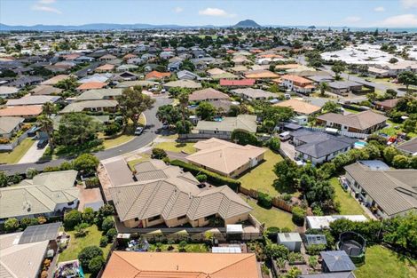 Photo of property in 4 Halesia Place, Mount Maunganui, 3116