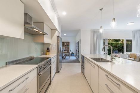 Photo of property in 18 Kensington Drive, Orewa, 0931