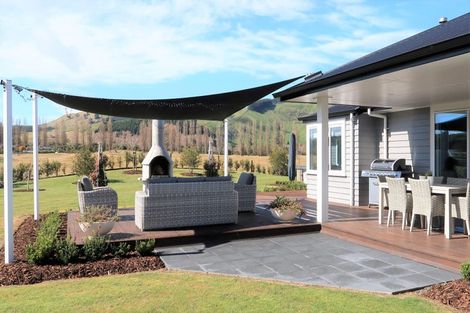 Photo of property in 32/500 Kinloch Road, Kinloch, Taupo, 3377