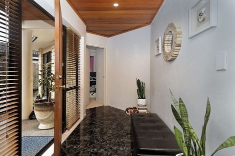 Photo of property in 7 San Vito Place, Henderson, Auckland, 0612