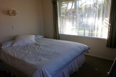 Photo of property in 1/34 Walton Street, Red Beach, 0932