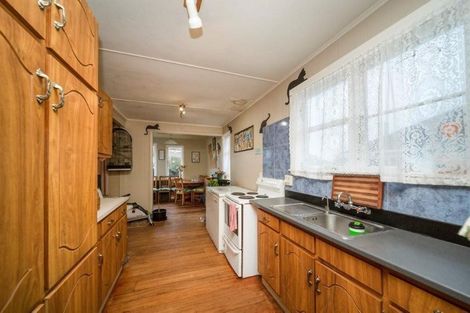 Photo of property in 178 South Road, Hawera, 4610