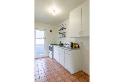 Photo of property in 6 Opoia Road, Hamilton East, Hamilton, 3216