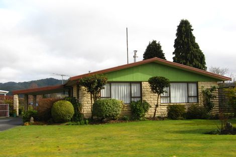 Photo of property in 4 Crampton Road, Reefton, 7830