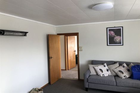 Photo of property in 75 Larnoch Road, Henderson, Auckland, 0610