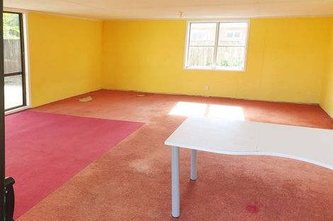 Photo of property in 25 Garelja Road, Henderson, Auckland, 0612