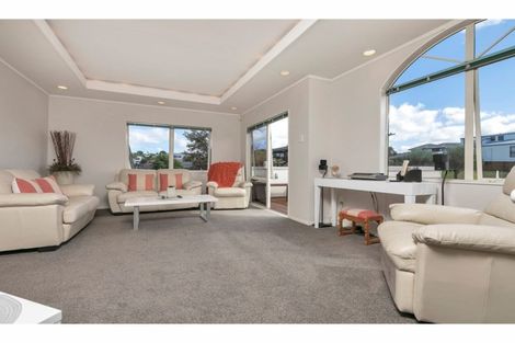 Photo of property in 12 Marlin Street, West Harbour, Auckland, 0618