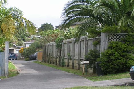Photo of property in 9 Breenagh Place, Massey, Auckland, 0614