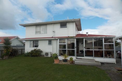 Photo of property in 31 Hillcrest Drive, Kelvin Grove, Palmerston North, 4414