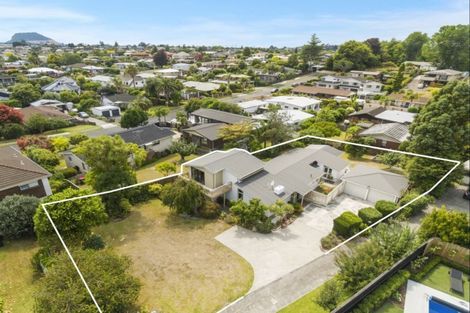 Photo of property in 122 Kings Avenue, Matua, Tauranga, 3110