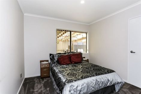 Photo of property in 9 Mccall Drive, Waiuku, 2123