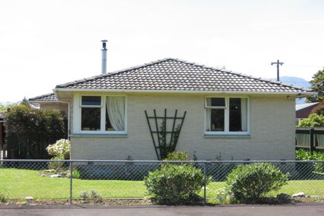 Photo of property in 13 Menzies Street, Westport, 7825