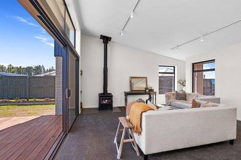 Photo of property in 1 Arrowsmith Drive, Methven, 7730