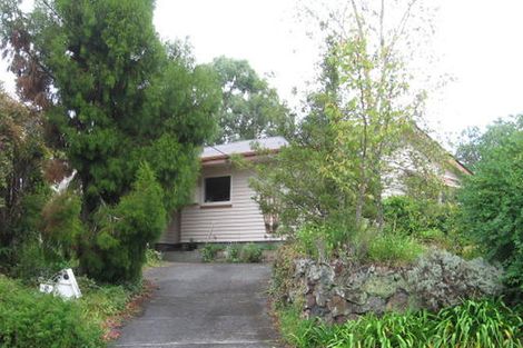 Photo of property in 5 Crystal Avenue, Glendene, Auckland, 0602