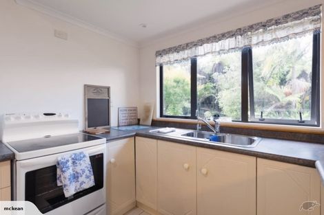 Photo of property in 117 East Coast Road, Castor Bay, Auckland, 0620
