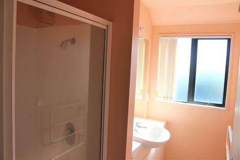 Photo of property in 74 Mandeville Street, Riccarton, Christchurch, 8011