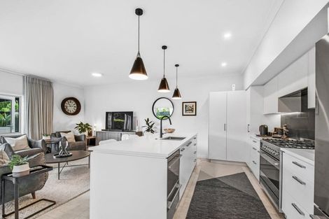 Photo of property in 14 Kensington Drive, Orewa, 0931