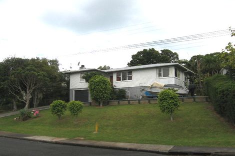 Photo of property in 68 Selwyn Crescent, Forrest Hill, Auckland, 0620