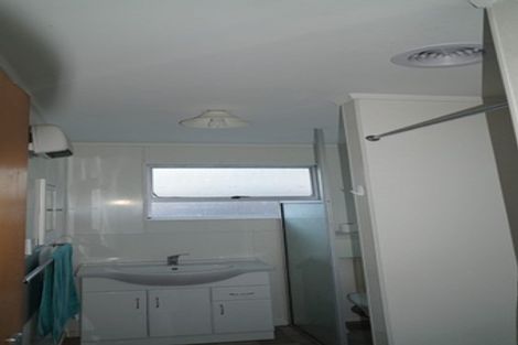 Photo of property in 32 Landsdowne Terrace, Cashmere, Christchurch, 8022