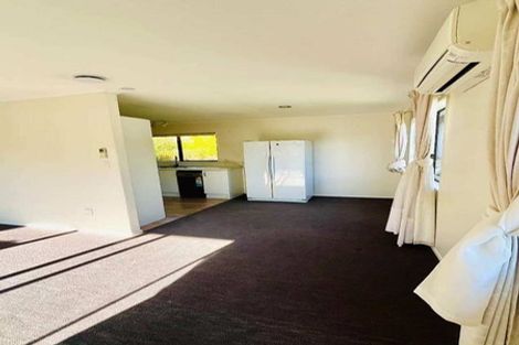 Photo of property in 6 Ruth Grove, Karori, Wellington, 6012