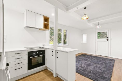 Photo of property in 6 Governor Road, Northland, Wellington, 6012