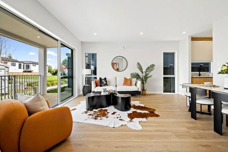 Photo of property in 21 Yellow Pear Lane, Karaka, 2578