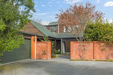 Photo of property in 9 Felstead Place, Avonhead, Christchurch, 8042
