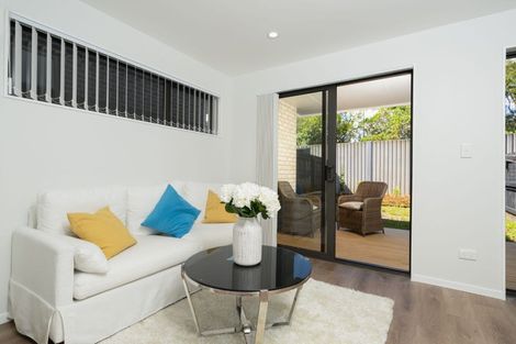 Photo of property in 16 Whai Hua Lane, Mangere Bridge, Auckland, 2022