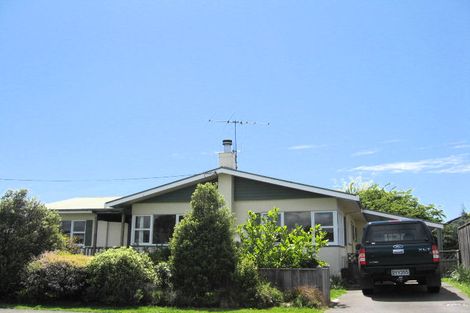 Photo of property in 4 Louisson Avenue, Stoke, Nelson, 7011