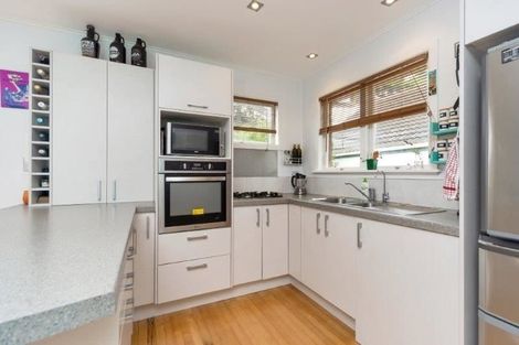 Photo of property in 3/89 Lake Road, Northcote, Auckland, 0627