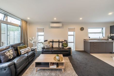 Photo of property in 2 Ronalds Way, Taita, Lower Hutt, 5011