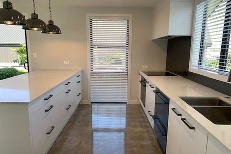 Photo of property in 24 Ridge Drive, Omokoroa, 3114