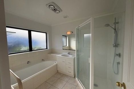 Photo of property in 3 Grande Vue Road, Papatoetoe, Auckland, 2025