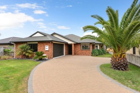 Photo of property in 15 Westminster Place, Rototuna North, Hamilton, 3210
